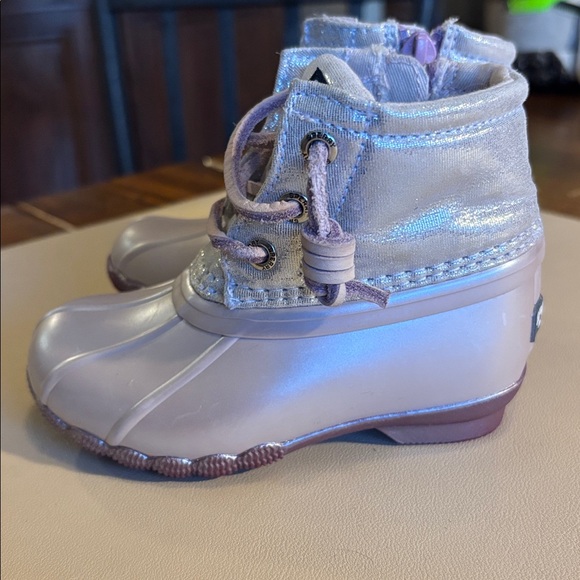 Sperry Kids Shimmering Silver Boots - Picture 5 of 8